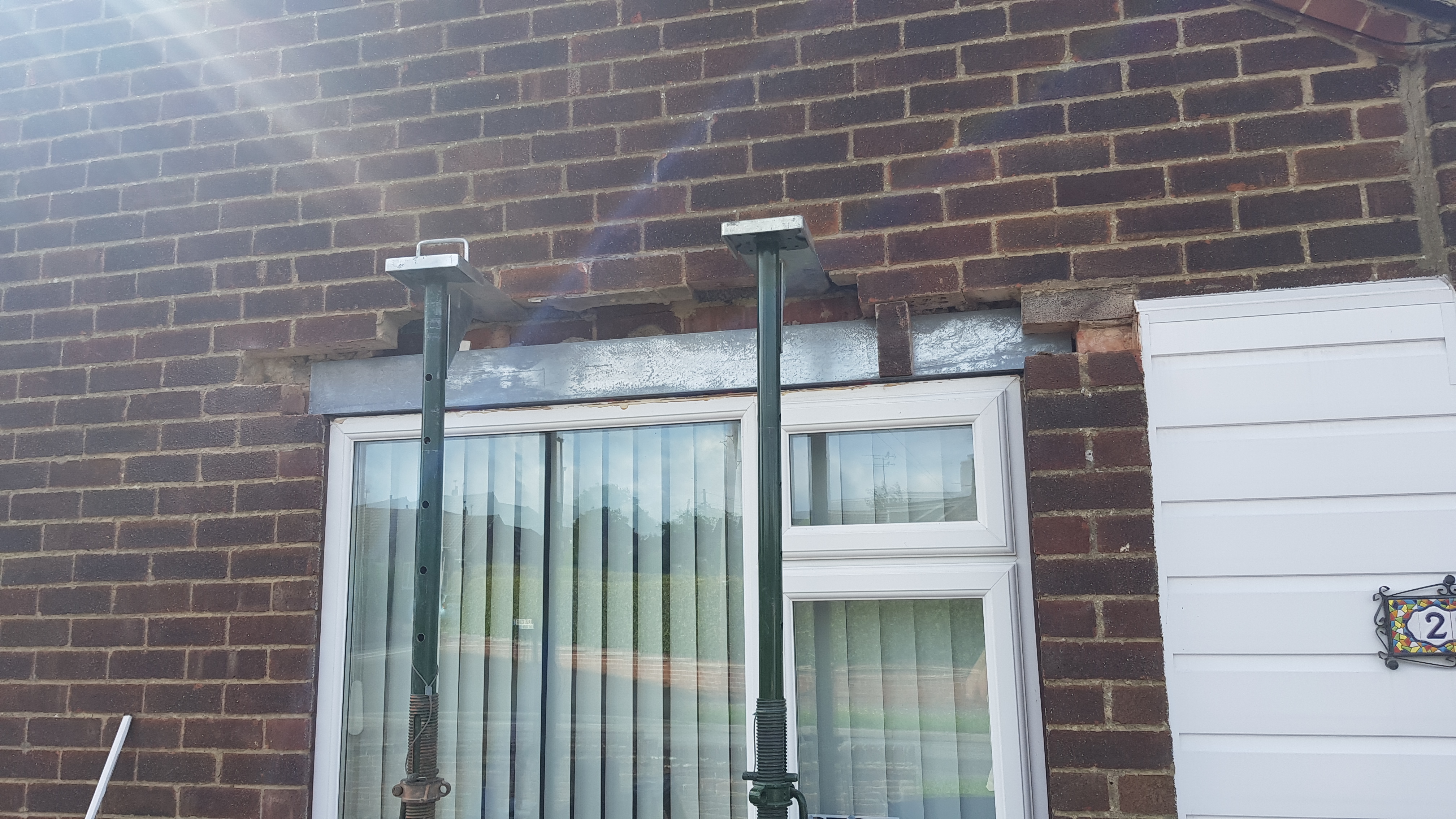 Lintel installation work